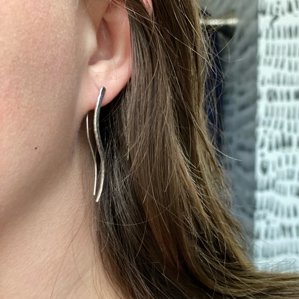 Bijubee Hammered Curved Bar Earrings